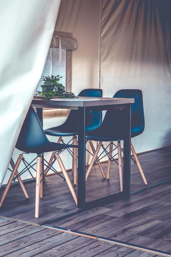 Hotel Glamping Pod Gwiazdami Pietrusza Wola Exteriér fotografie