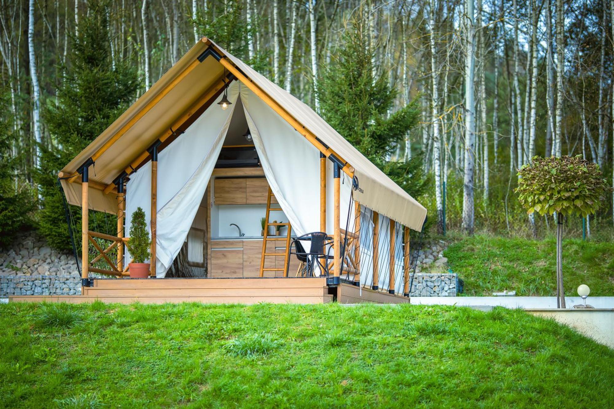 Hotel Glamping Pod Gwiazdami Pietrusza Wola Exteriér fotografie