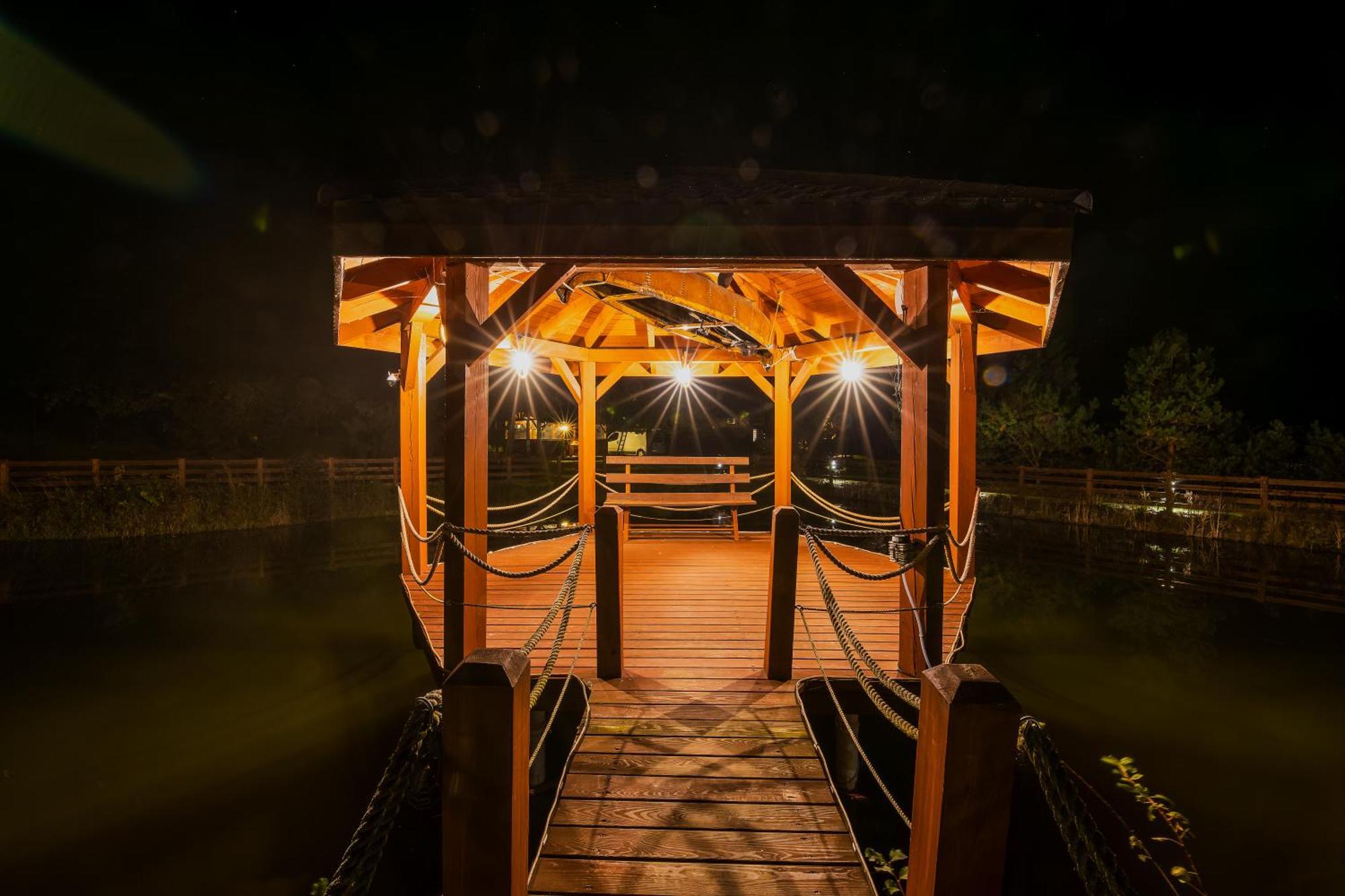 Hotel Glamping Pod Gwiazdami Pietrusza Wola Exteriér fotografie